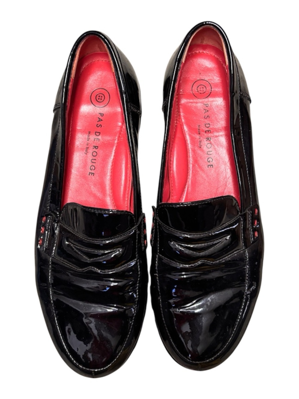 Pas de Rouge Black Patent Leather Loafers with Red Lining - Picture 2 of 3